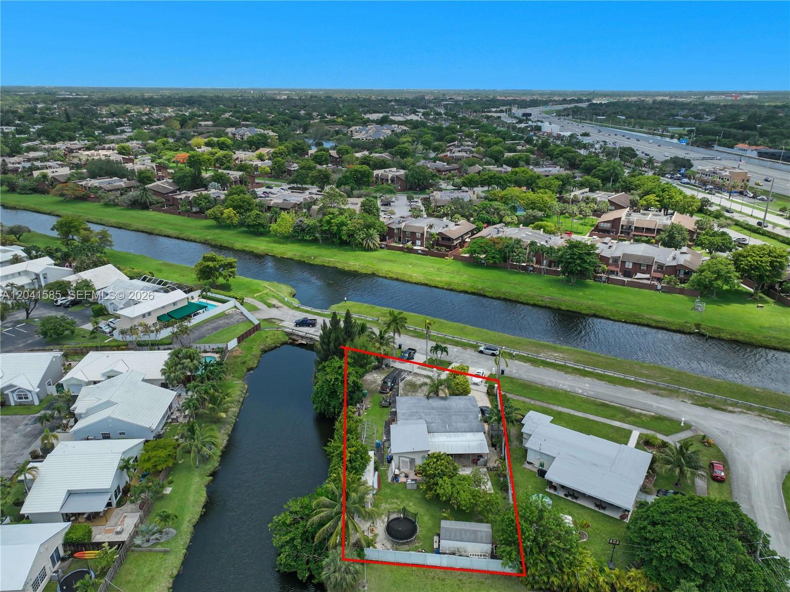 11525 Snapper Creek Dr, Miami FL 33173