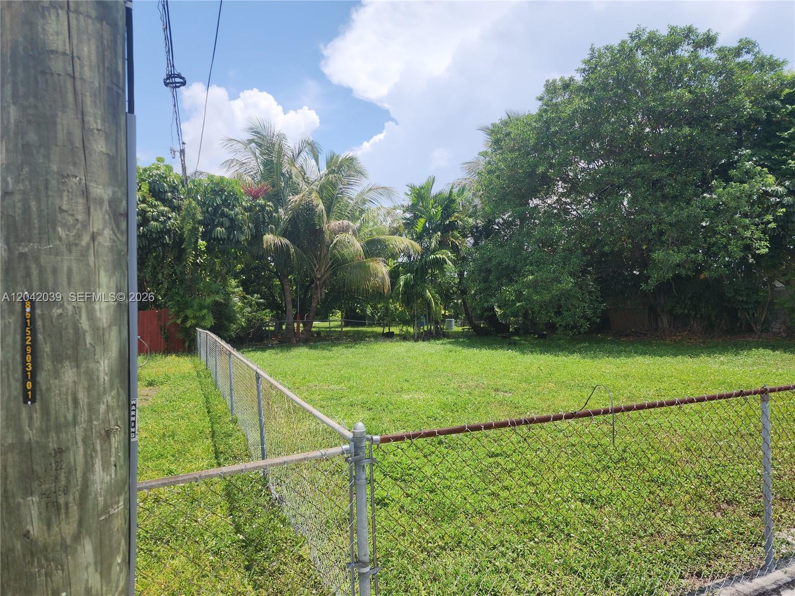 10345 SW 32 St, Unincorporated Dade County FL 33165