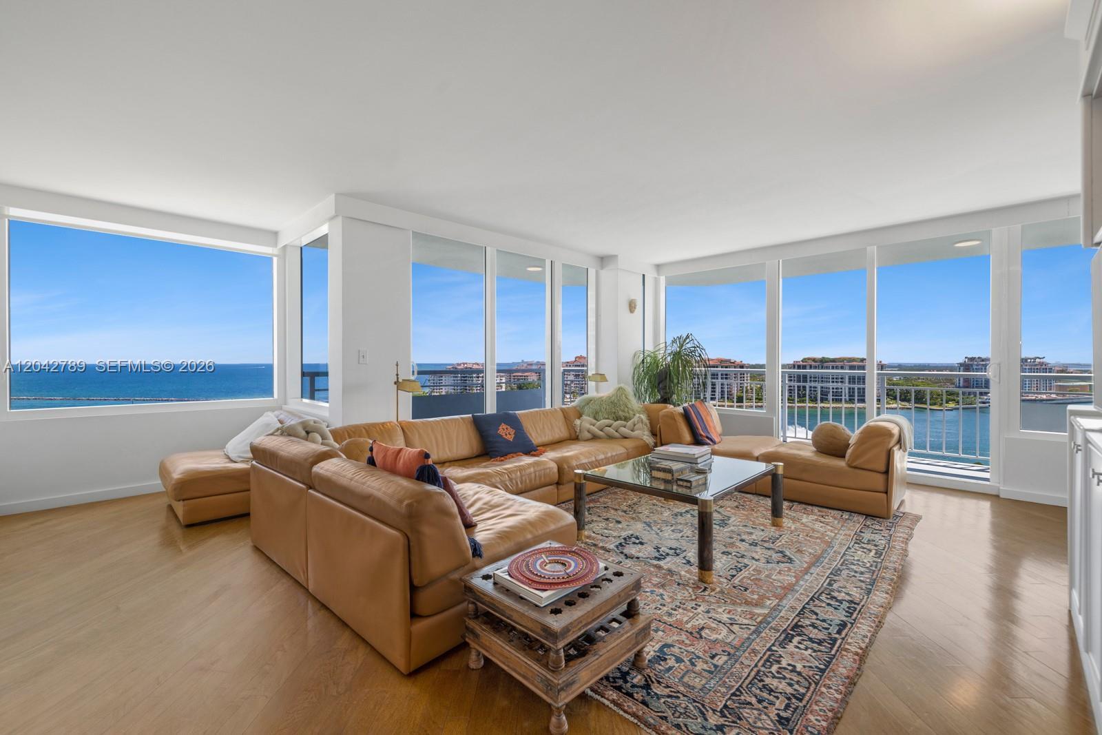 400 S Pointe Dr, Miami Beach FL 33139