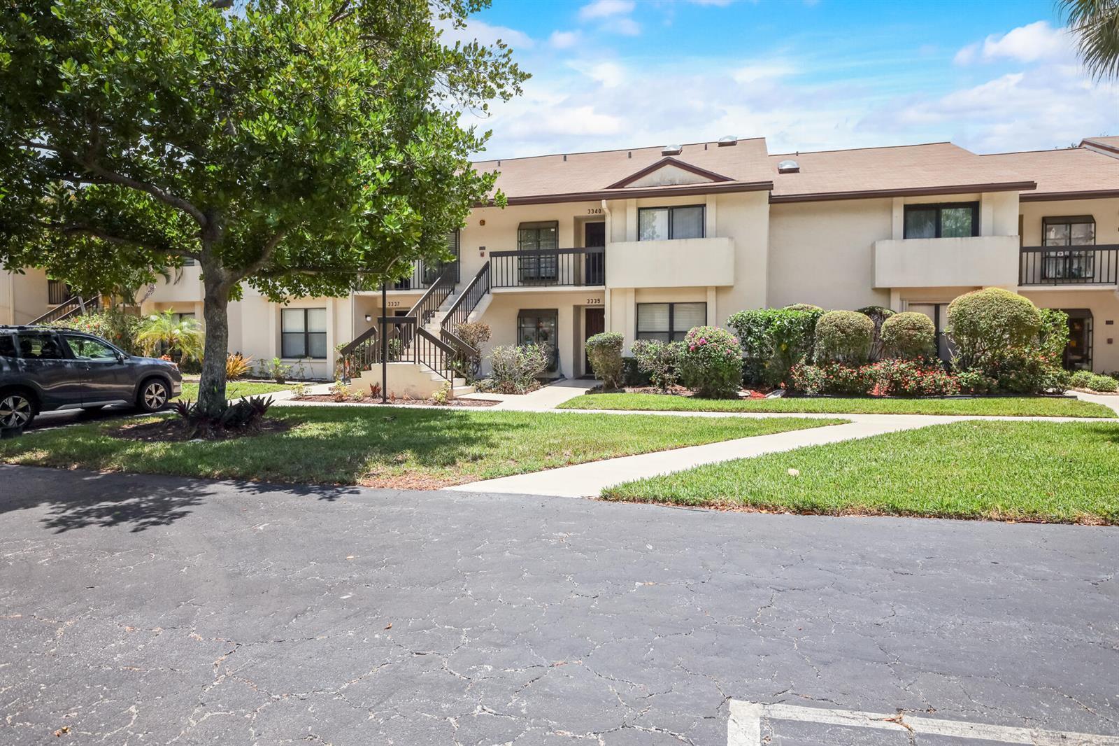3340 Lucerne Park Drive, FL 33467