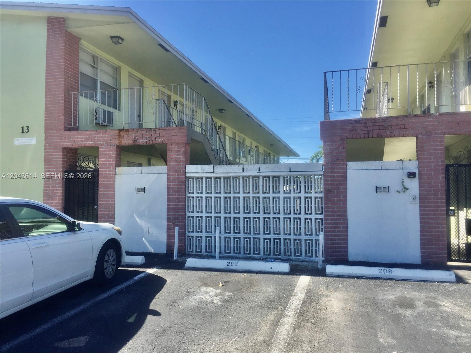 13 NE 2nd Ave # 104, Dania Beach FL 33004