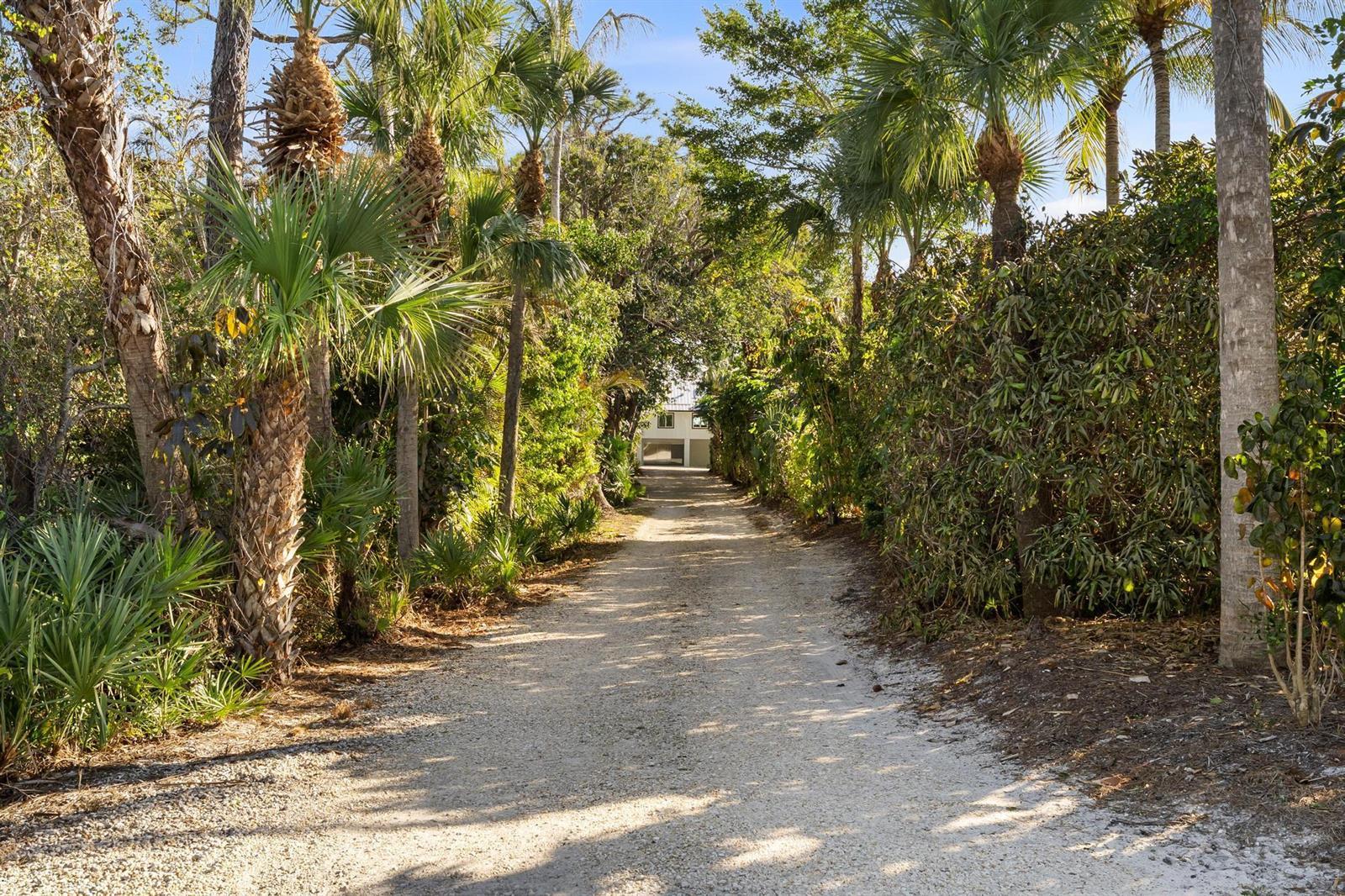 90 NW Alice Street, Jensen Beach FL 34957