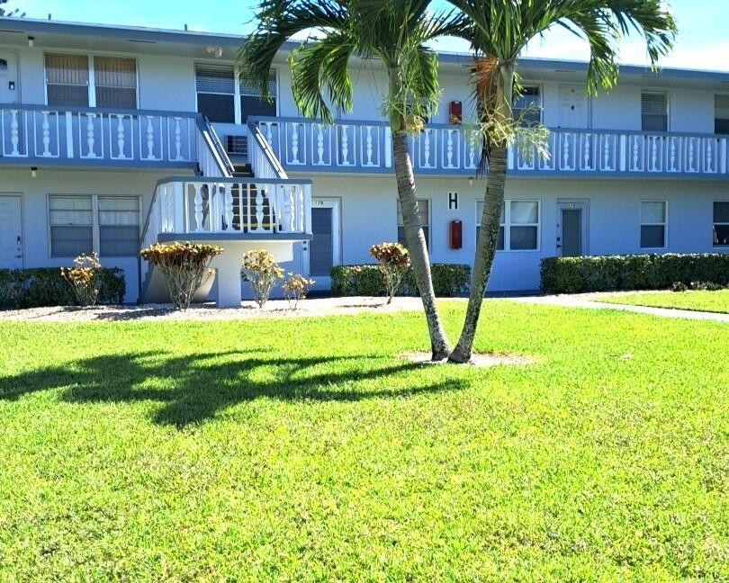 188 Norwich H # 188, West Palm Beach FL 33417