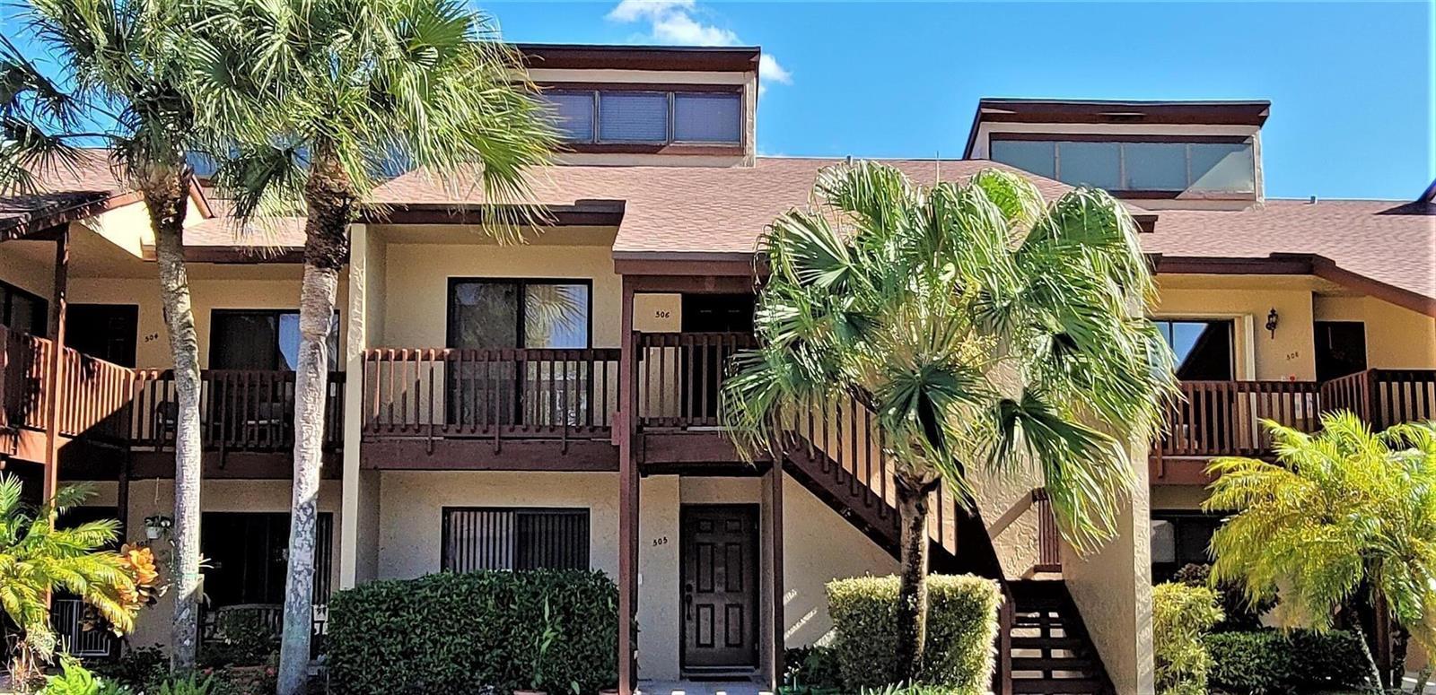 405 Lakeview Drive E, Royal Palm Beach FL 33411
