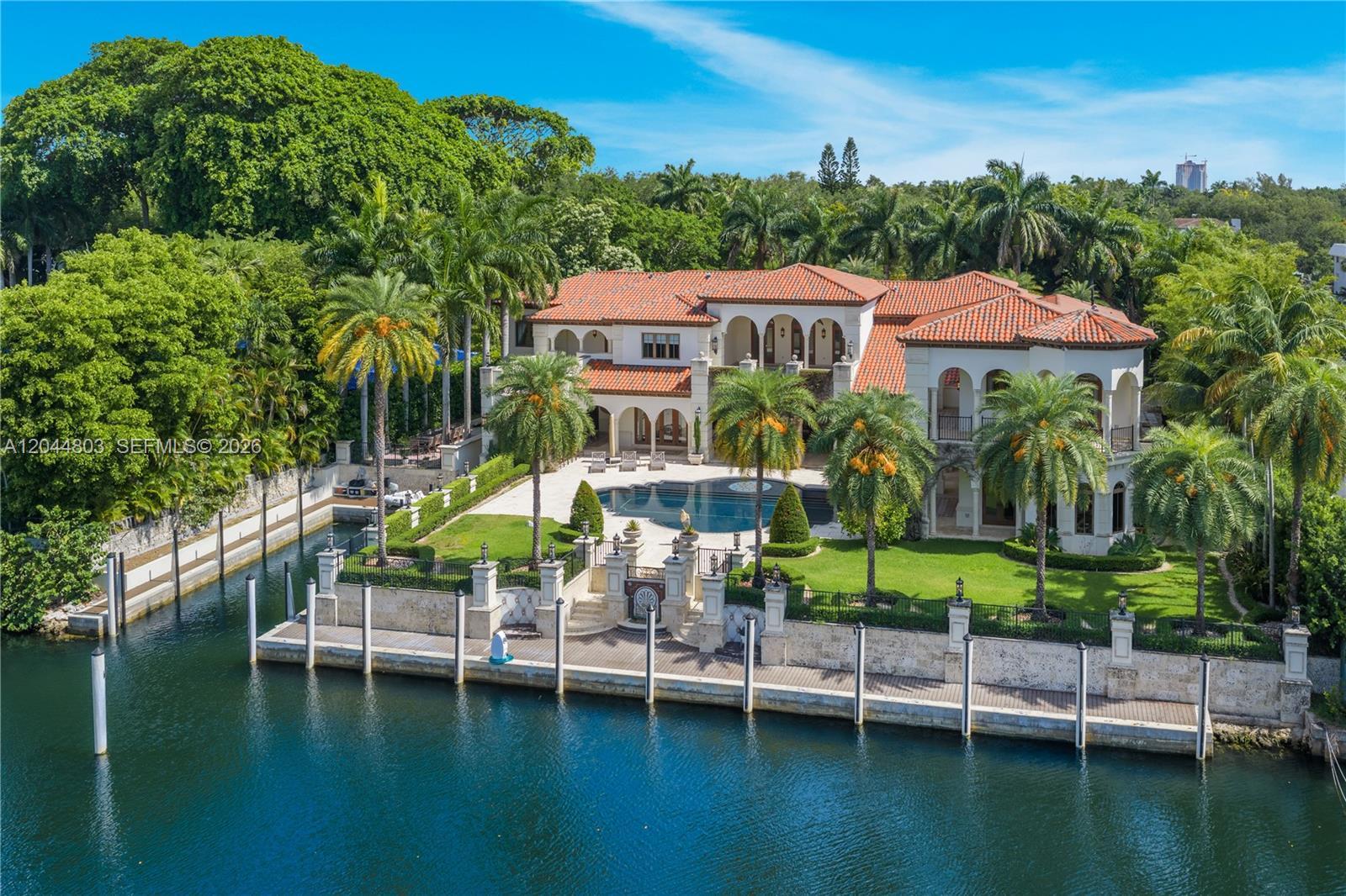 150 Edgewater Dr, Coral Gables FL 33133