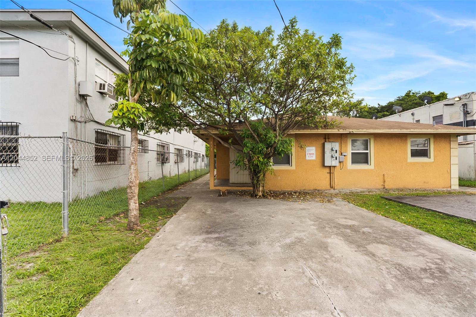 812 NW 70th St, Miami FL 33150