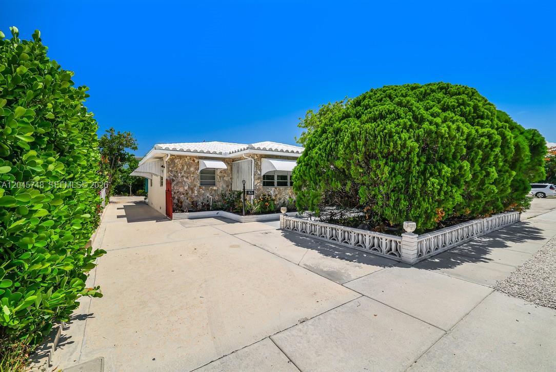 1826 Mckinley Street, Hollywood FL 33020