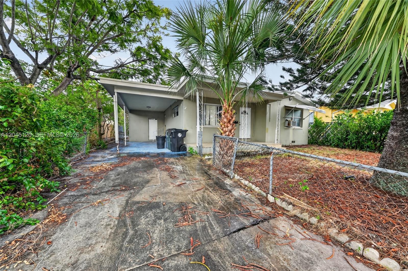 914 N K St, Lake Worth FL 33460