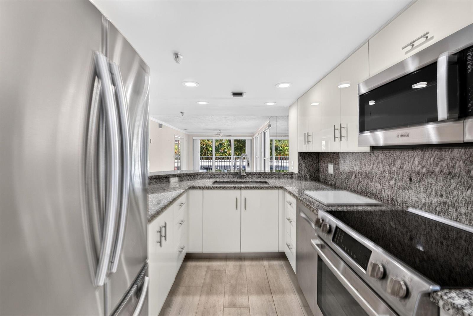 3901 S Flagler Drive # 204, West Palm Beach FL 33405
