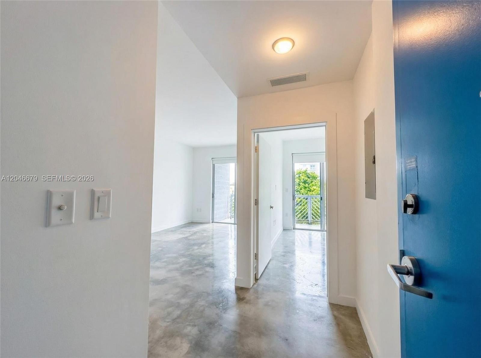 761 NW 1st St # 302, Miami FL 33128