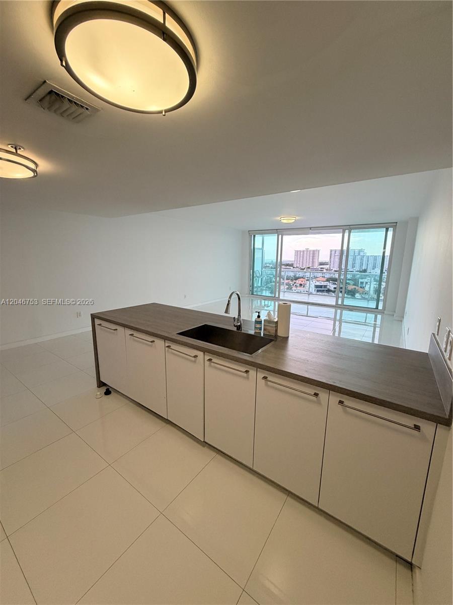 Sunny Isles Beach, FL