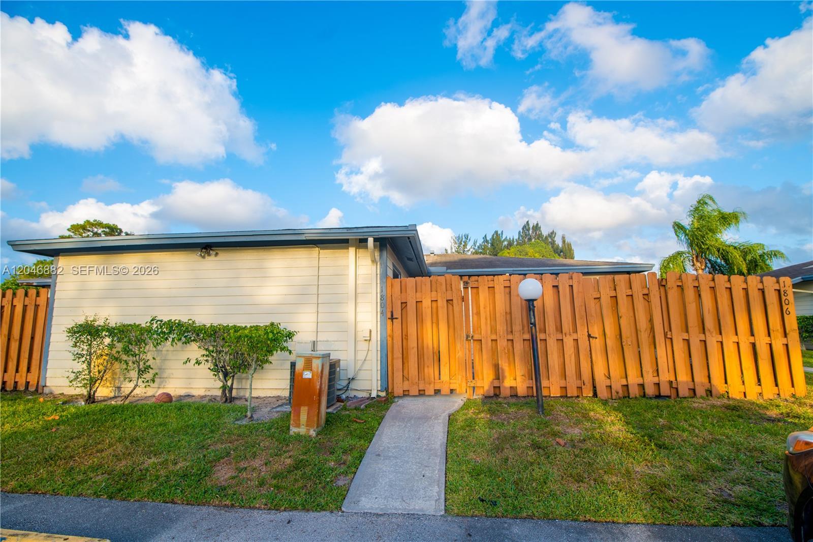 1804 My Pl, West Palm Beach FL 33417