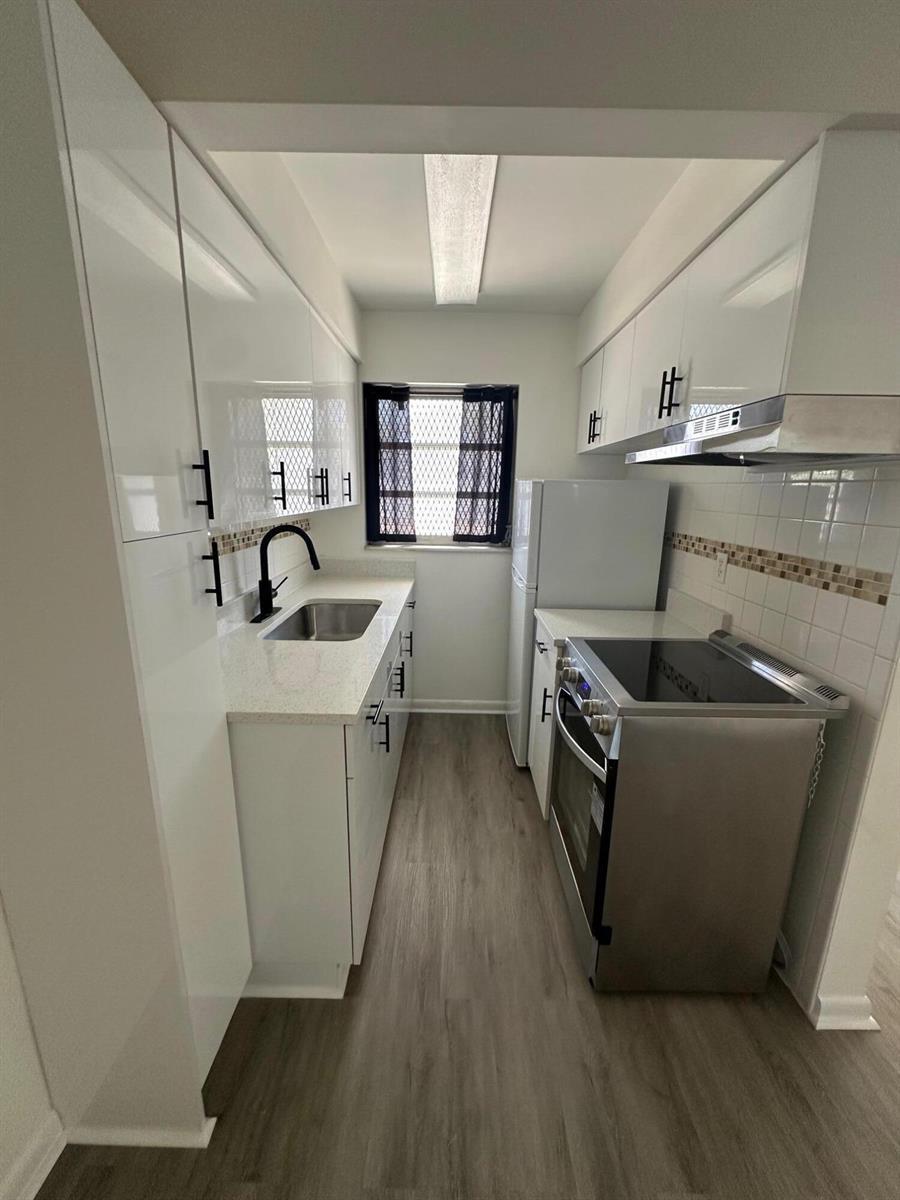 932 S B Street # 3, FL 33460