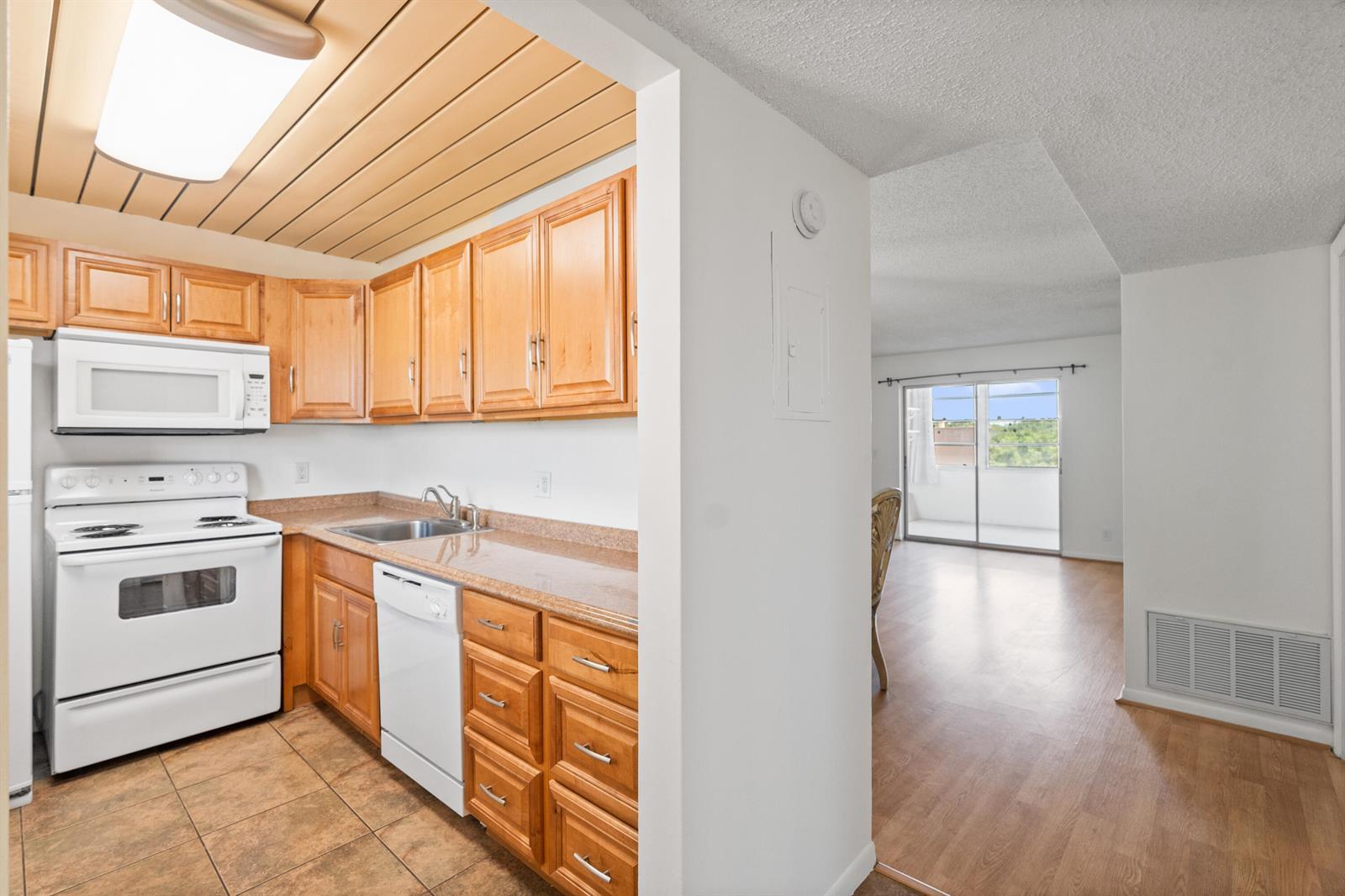 2515 NE 2nd Court # 418, Boynton Beach FL 33435