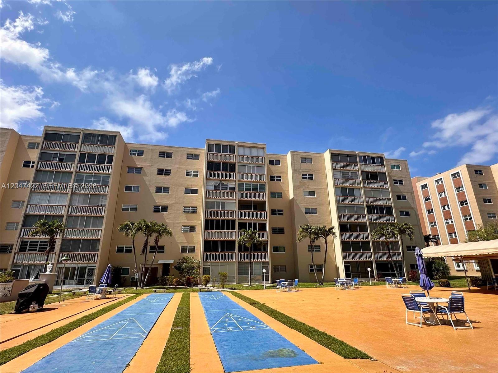 500 NE 12th Ave # 705, Hallandale Beach FL 33009