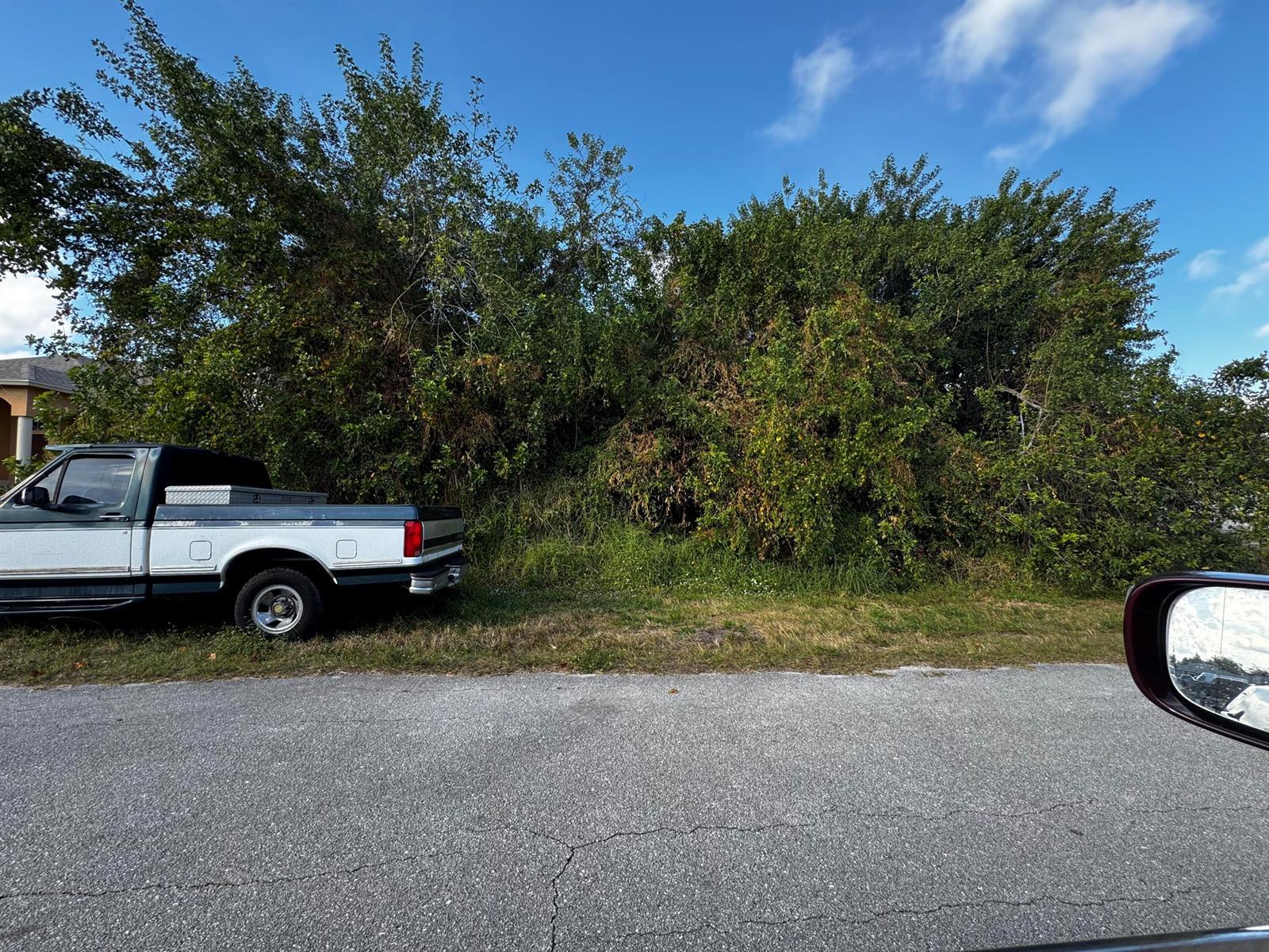 951 SW Mcelroy Avenue, Port St. Lucie FL 34953