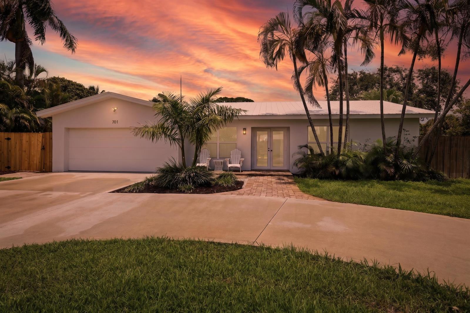 701 SW 27th Place, Boynton Beach FL 33435