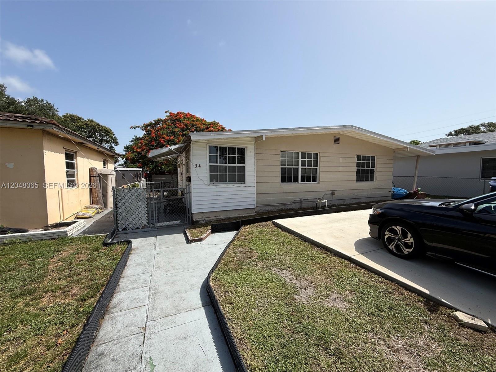 34 SW 5th St # 2, Hallandale Beach FL 33009