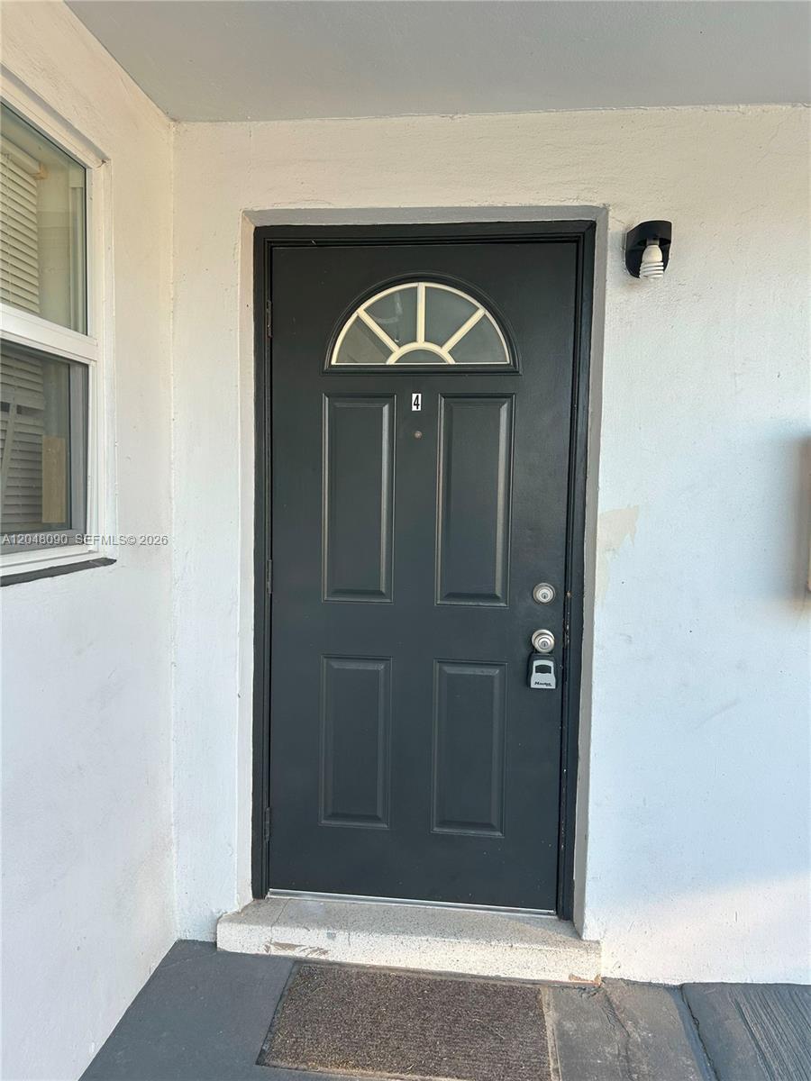 1119 NE 15th St # 4, Fort Lauderdale FL 33304