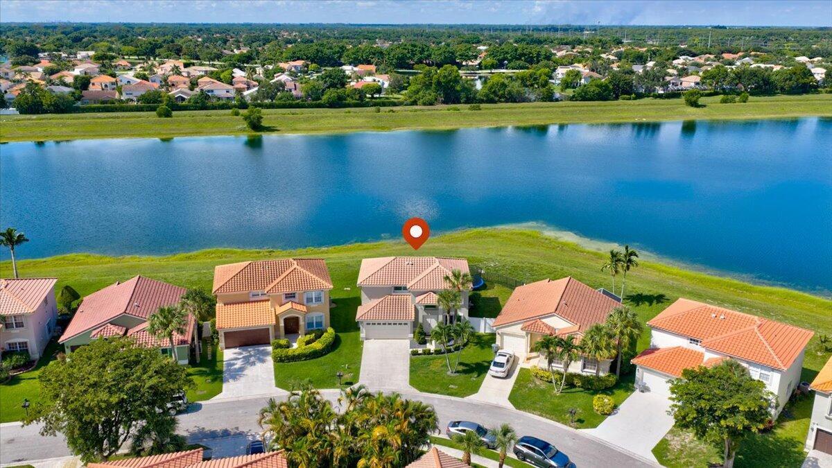 10712 Oak Lake Way, Boca Raton FL 33498