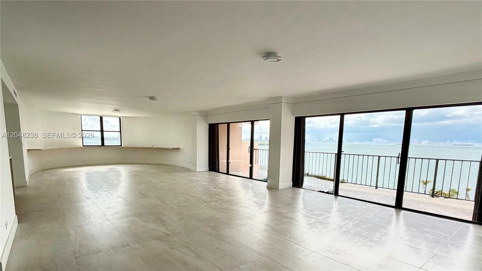 1800 NE 114th # 604, North Miami FL 33181