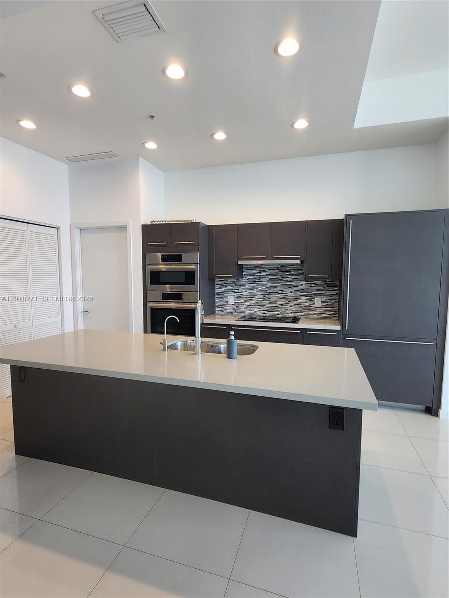 7825 NW 107th Ave # 801, Doral FL 33178