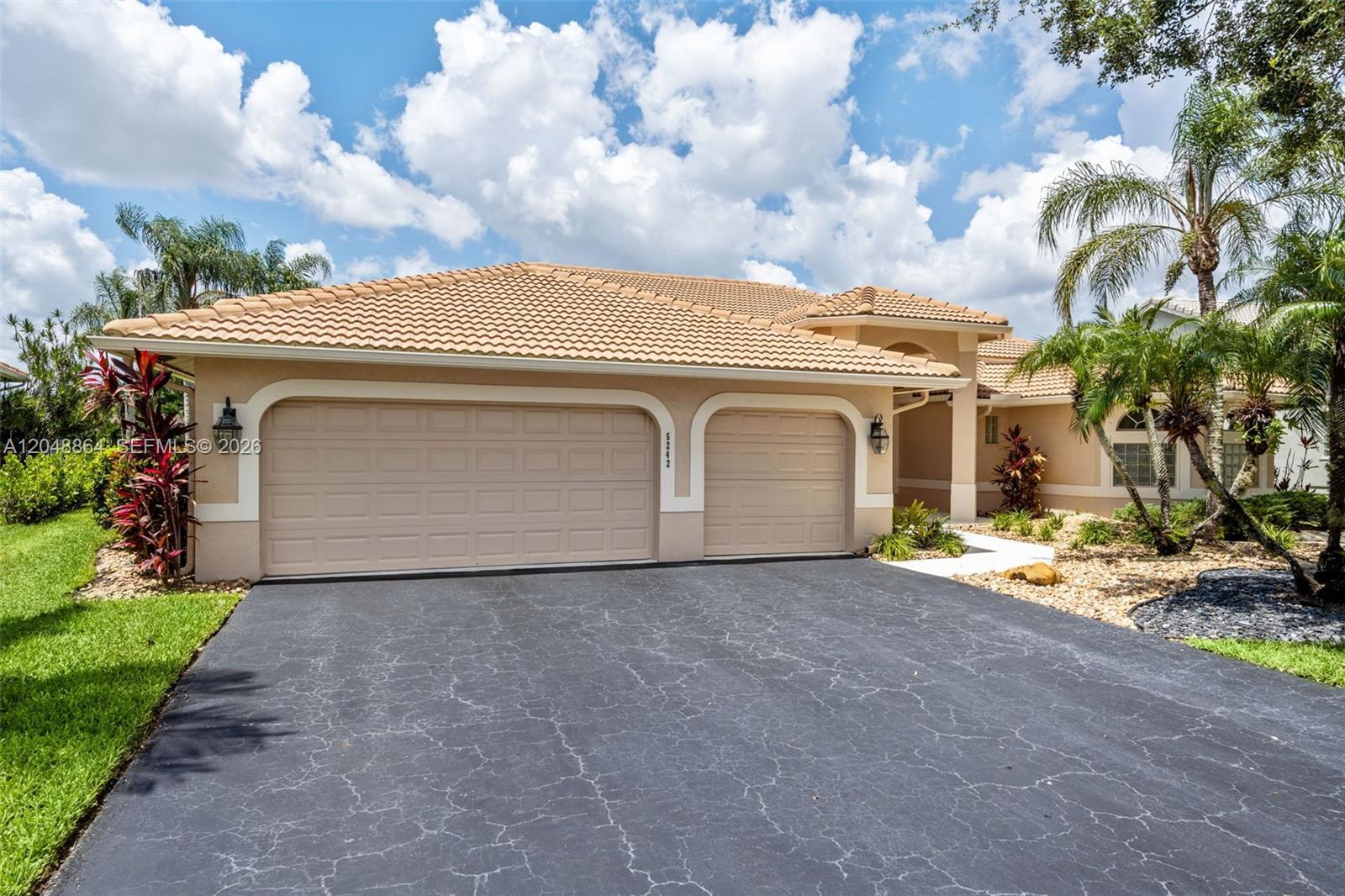 5242 NW 109th Ln, Coral Springs FL 33076