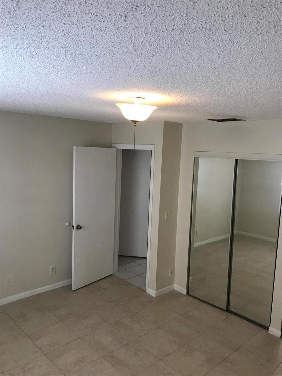 704 SW 16th Avenue # 3, Fort Lauderdale FL 33312