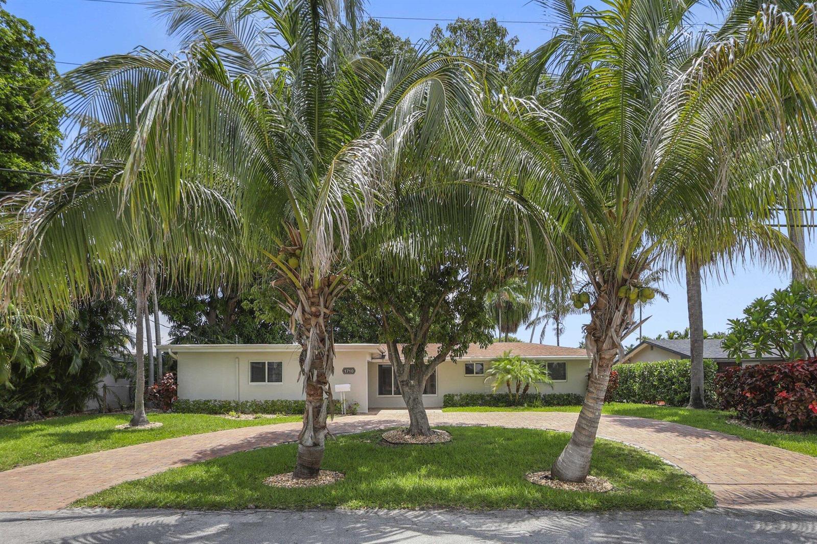 1710 SW 4th Avenue, Pompano Beach FL 33060