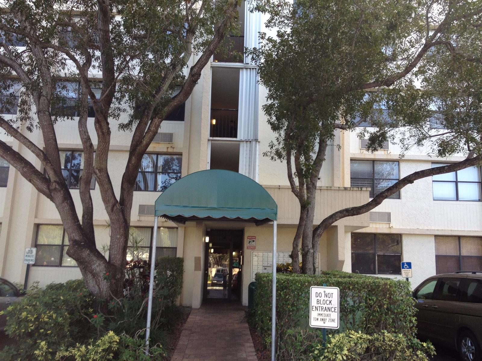 2501 Riverside Drive # a, Coral Springs FL 33065