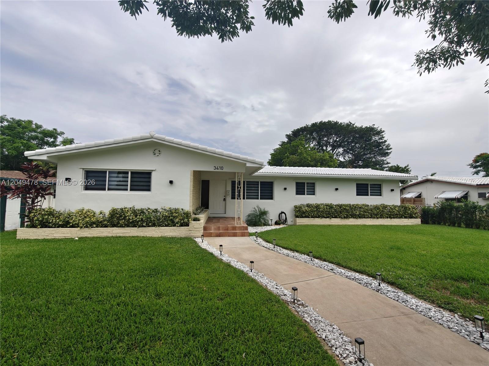 3410 Cleveland St, Hollywood FL 33021