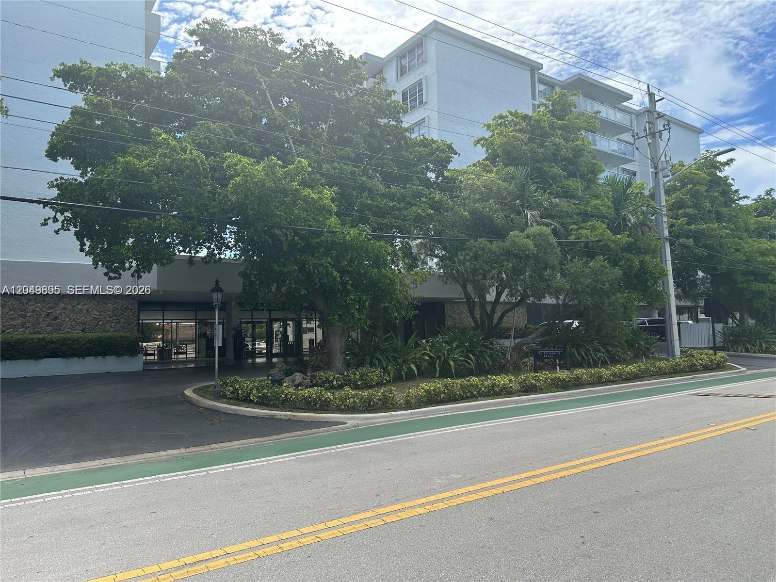10000 W Bay Harbor Dr, Bay Harbor Islands FL 33154