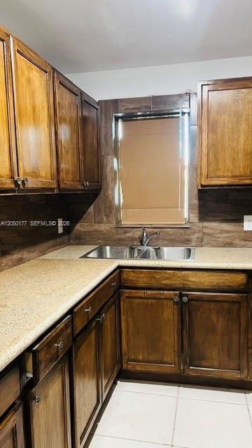 4160 NW 21st St # B, Lauderhill FL 33313