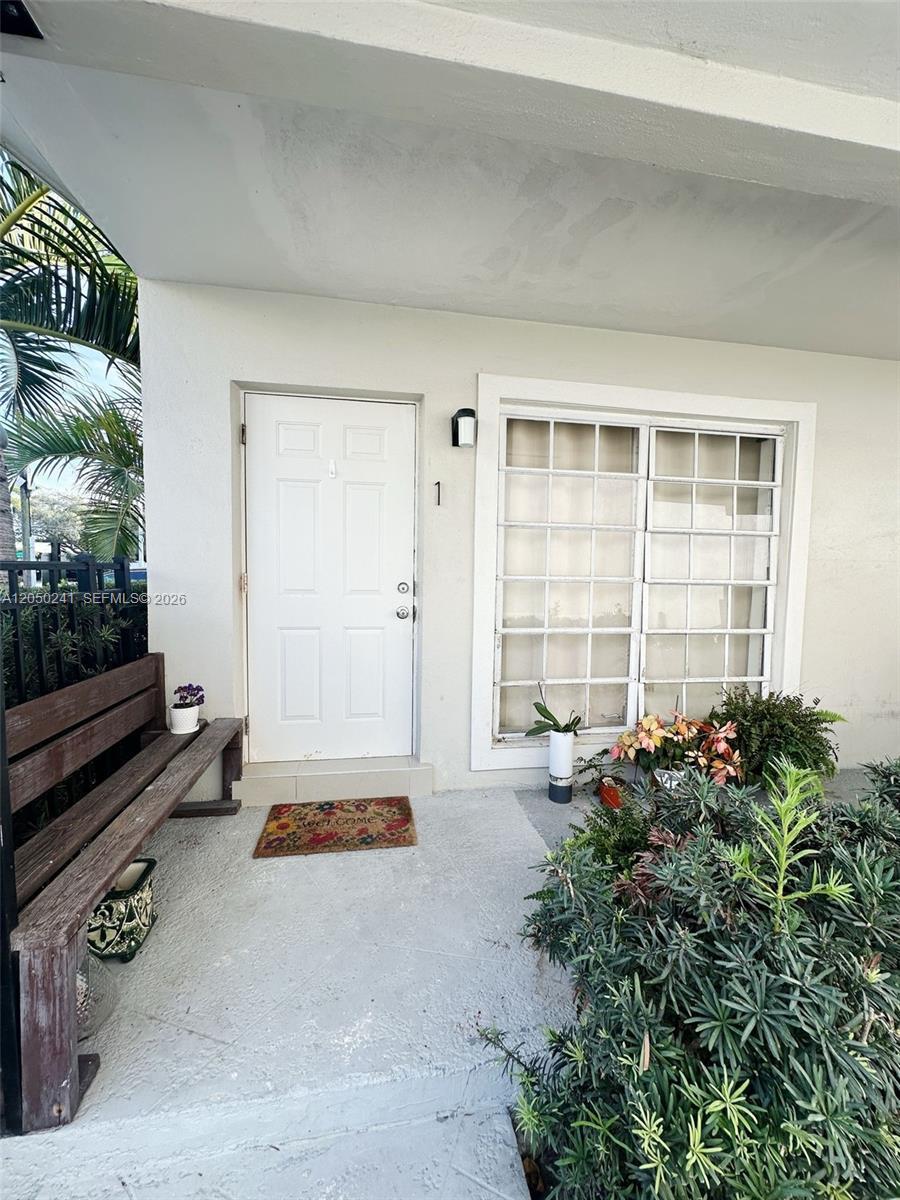 317 Hendricks Isle # 1, Fort Lauderdale FL 33301