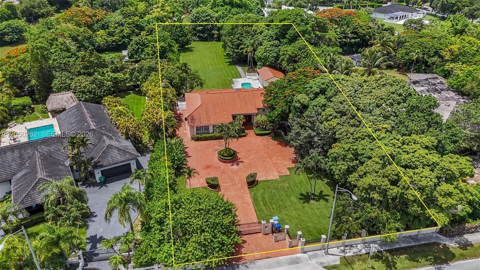 7030 Sunset Dr, Miami FL 33143