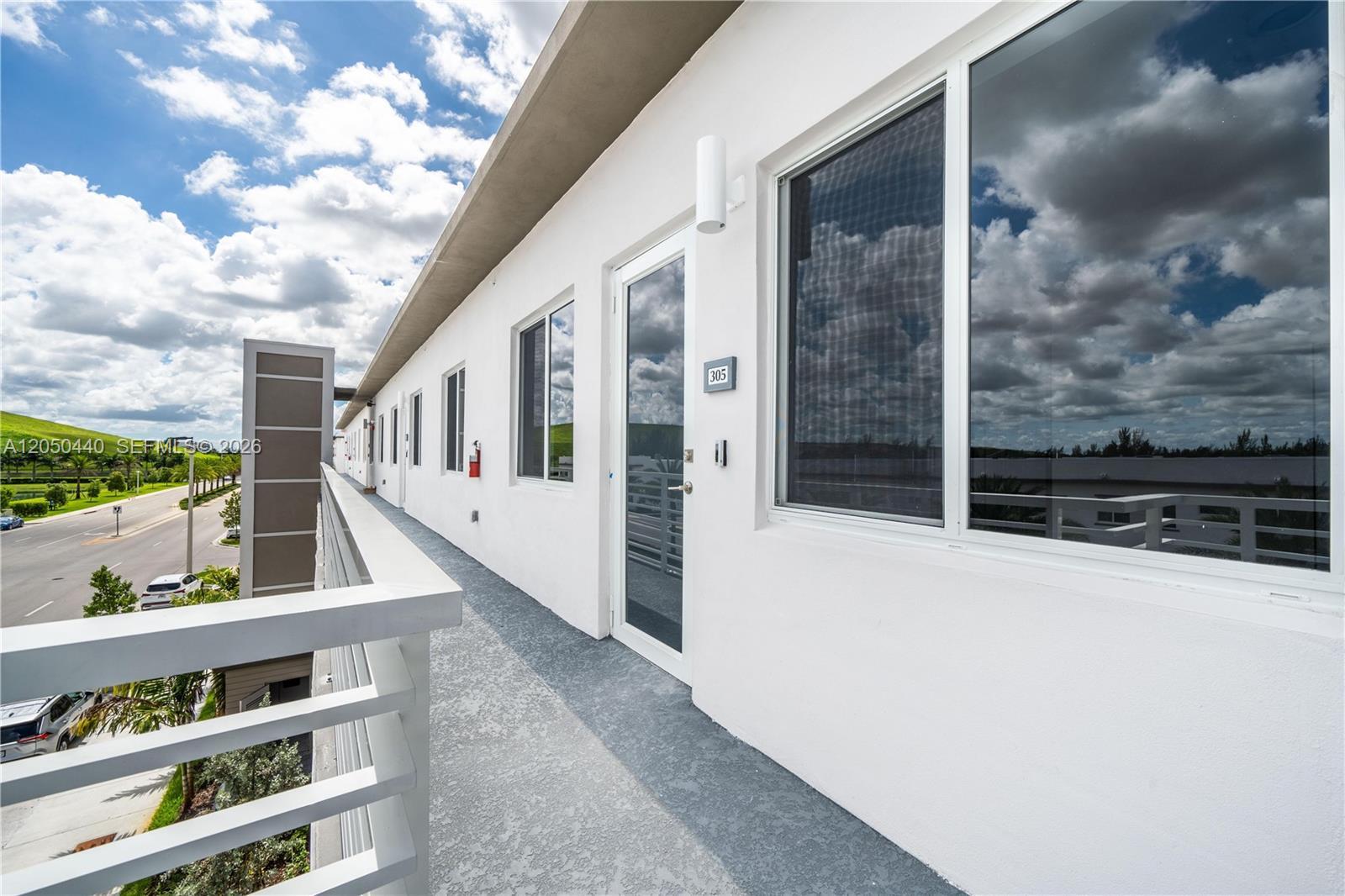 10270 NW 66th St # 305, Doral FL 33178