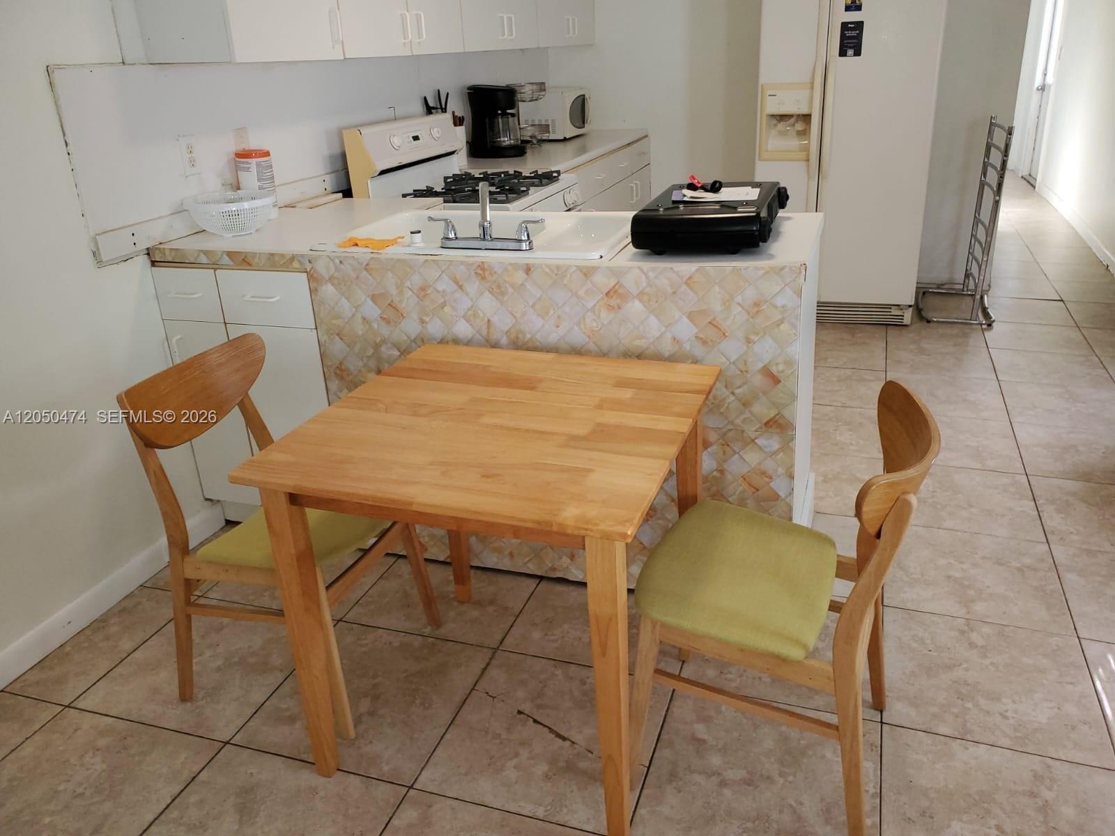 13101 SW 14 St # 1, Miami FL 33184