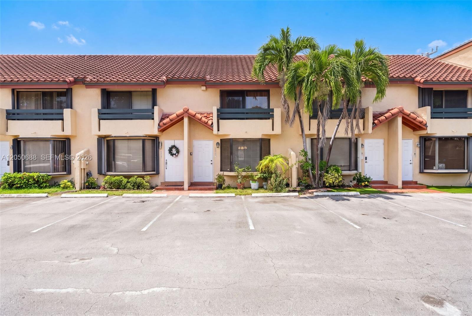 10035 SW 77th Ct, Miami FL 33156