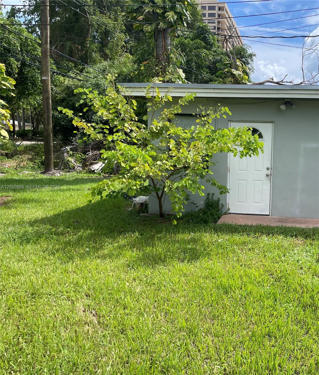 1567 NE 110th Ter # C, Miami FL 33161