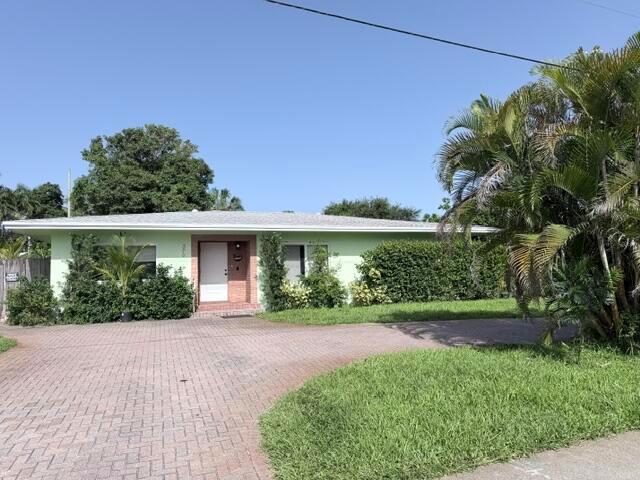 3612 S Seacrest Boulevard, Boynton Beach FL 33435