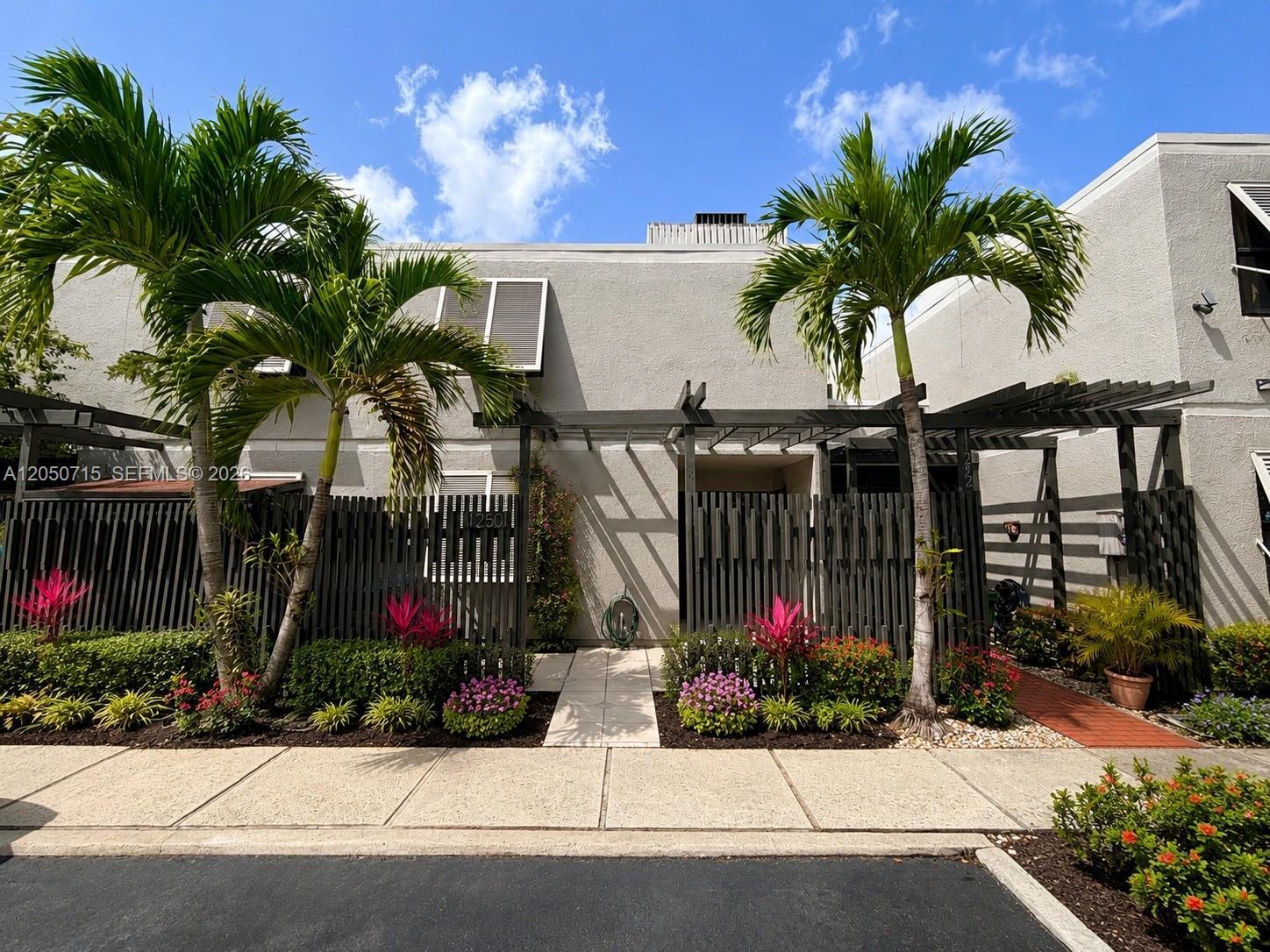 11250 NW 14th Ct, Pembroke Pines FL 33026