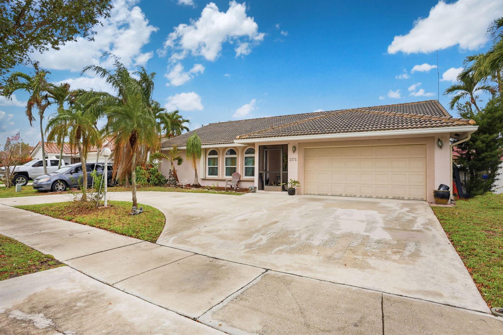 2171 NW 76th Avenue, Margate FL 33063