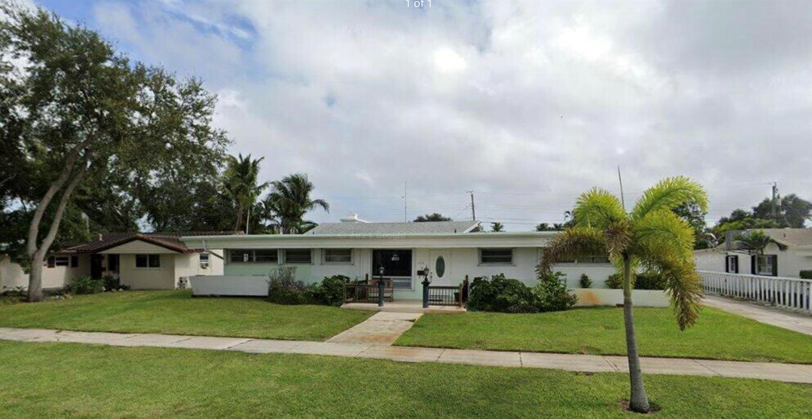 1719 N 44th Avenue, Hollywood FL 33021