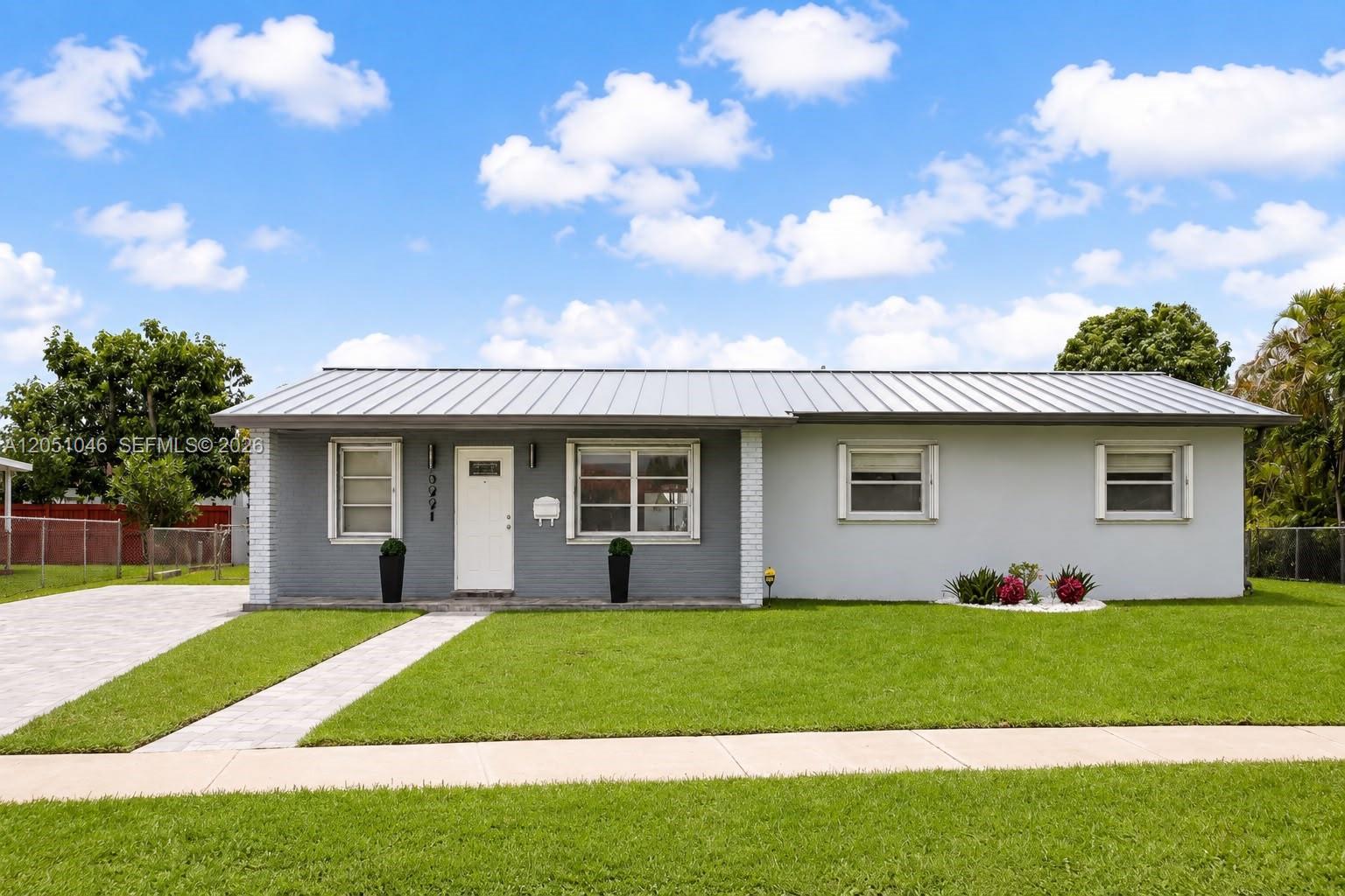 5221 SW 127th Pl, Miami FL 33175