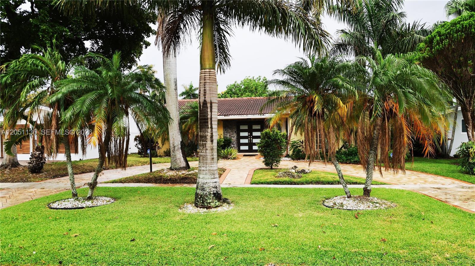1406 Coolidge St, Hollywood FL 33020