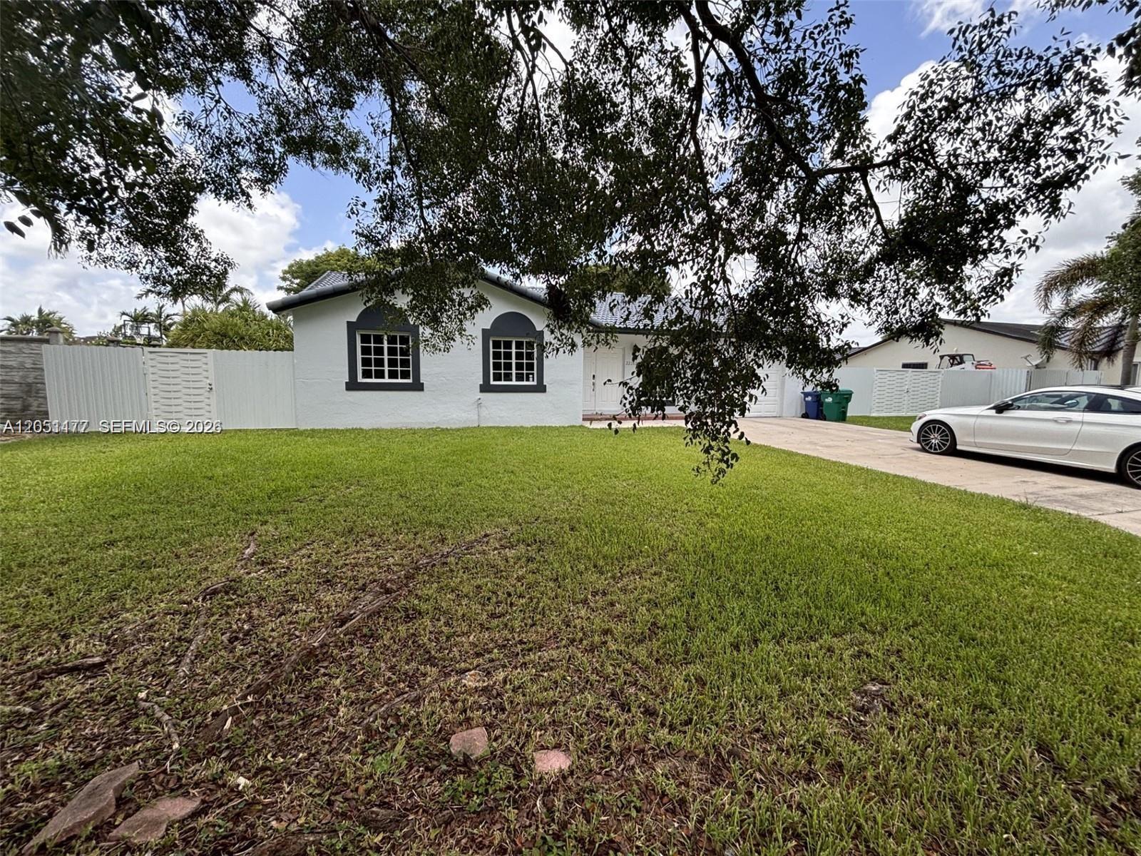 22262 SW 127th Pl, Miami FL 33170