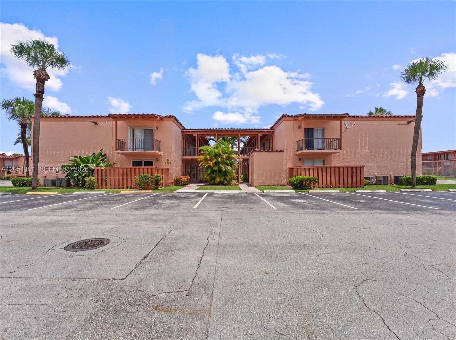 7220 Fairway Dr # G3, Miami Lakes FL 33014