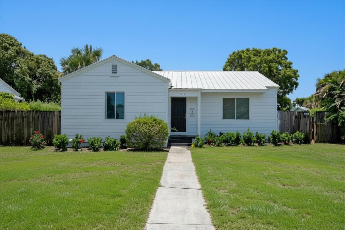 716 High Street, West Palm Beach FL 33405
