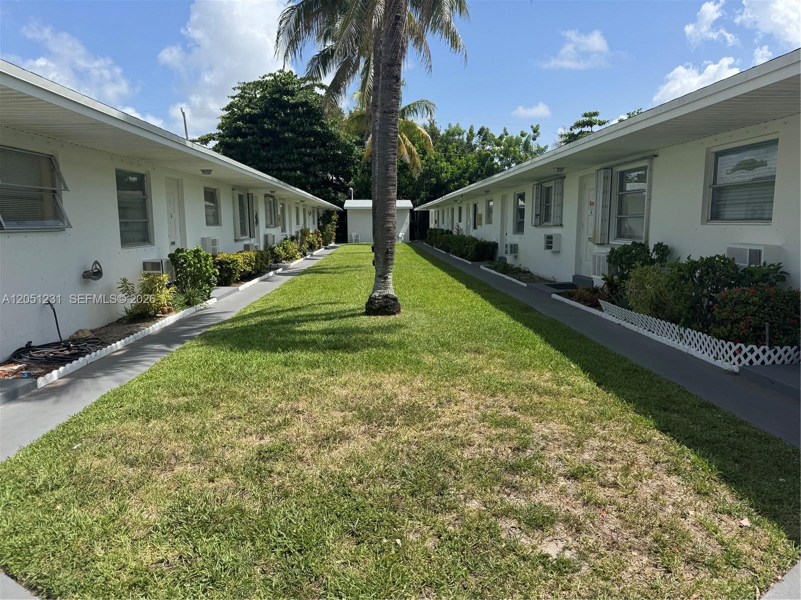 2241 Monroe St # 1, Hollywood FL 33020