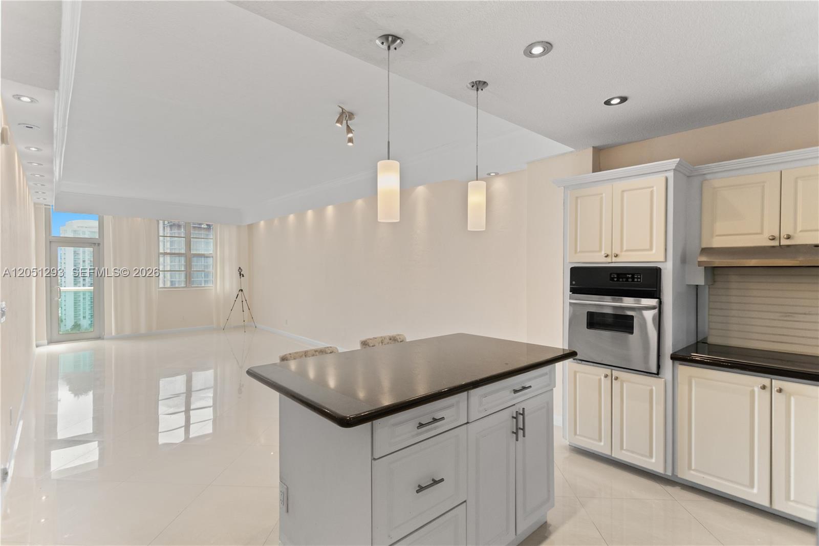 19390 Collins Ave # 17, Sunny Isles Beach FL 33160
